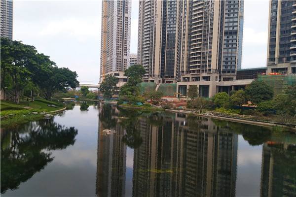 Longguang Jiu Longtai Real Estate Marketing Center
